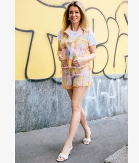 Elena Barolo feet photo thumbnail