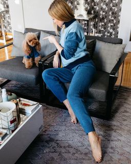 Elena Barolo feet photo thumbnail