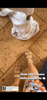 Elena Barolo feet photo thumbnail