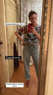 Elena Barolo feet photo thumbnail