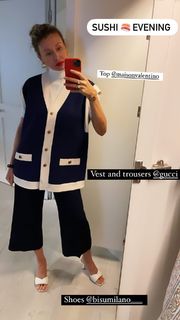 Elena Barolo feet photo thumbnail