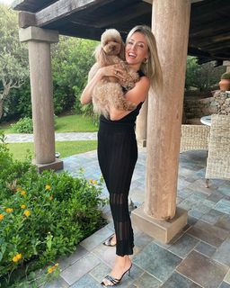 Elena Barolo feet photo thumbnail