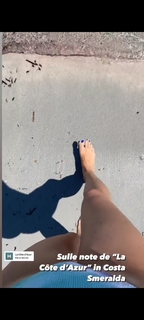 Elena Barolo feet photo thumbnail