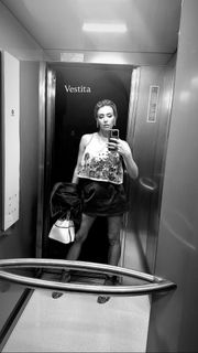 Elena Barolo feet photo thumbnail