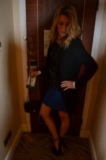 Elena Barolo feet photo thumbnail