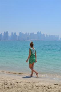 Elena Barolo feet photo thumbnail