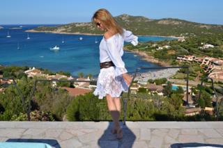 Elena Barolo feet photo thumbnail