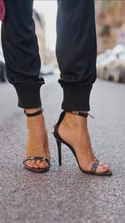 Elena Barolo feet photo 4