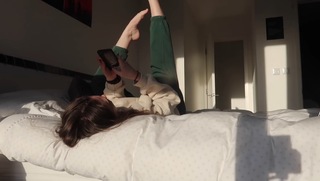 Elena Bateman feet photo 4