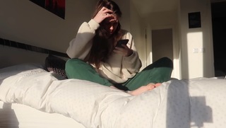 Elena Bateman feet photo 3