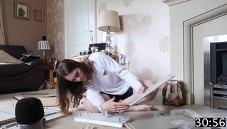 Elena Bateman feet photo 4