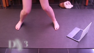 Elena Bateman feet photo 1