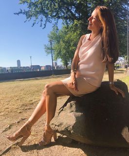Elena Bruhn feet photo 9