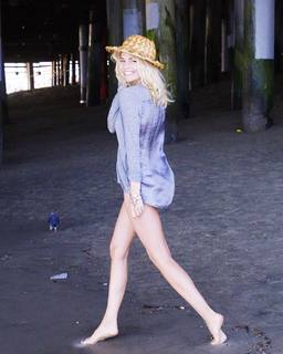 Elena Chernyavskaya feet photo 4