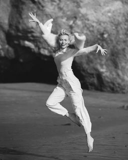 Elena Chernyavskaya feet photo 11