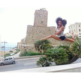 Elena D'Amario feet photo 1