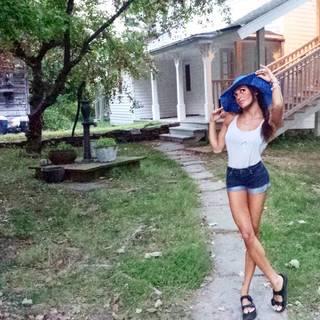Elena D'Amario feet photo 18