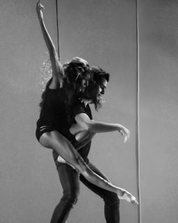 Elena D'Amario feet photo 13
