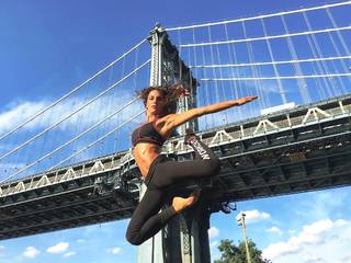Elena D'Amario feet photo 14