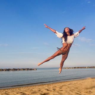 Elena D'Amario feet photo 19