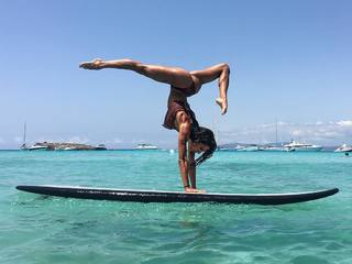 Elena D'Amario feet photo 7