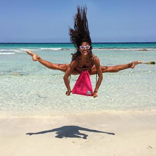 Elena D'Amario feet photo 3