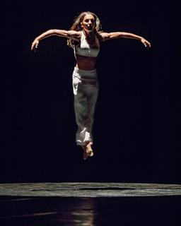 Elena D'Amario feet photo 15
