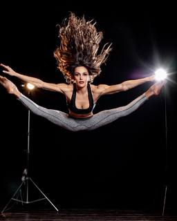 Elena D'Amario feet photo 12