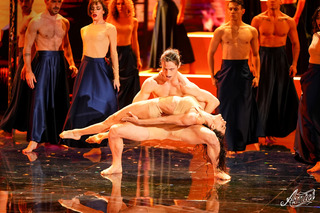 Elena D'Amario feet photo 9