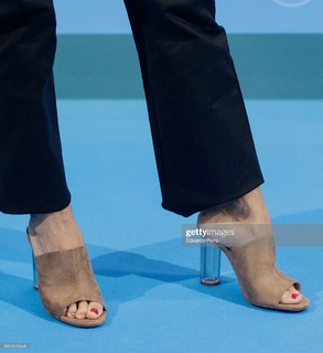Elena Furiase feet photo 20