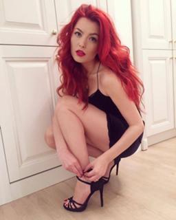 Elena Gheorghe feet photo 7