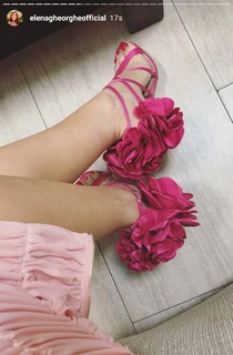 Elena Gheorghe feet photo 2