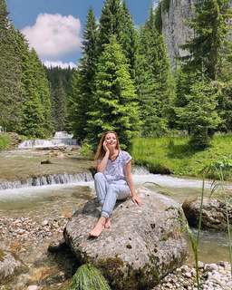 Elena Gheorghe feet photo 15