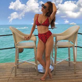 Elena Gheorghe feet photo 5