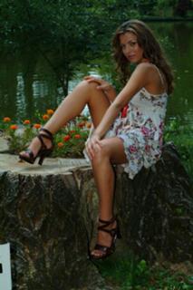 Elena Gheorghe feet photo 16