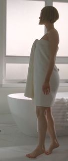 Elena Kampouris feet photo 4