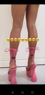 Elena Kitić feet photo 2
