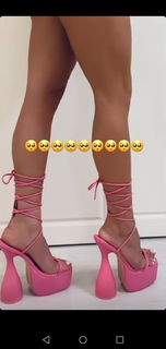 Elena Kitić feet photo 1