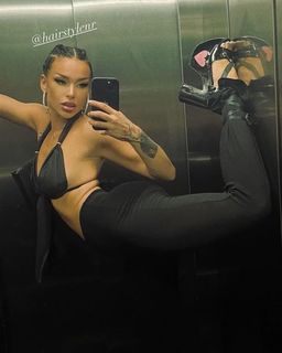 Elena Kitić feet photo 13