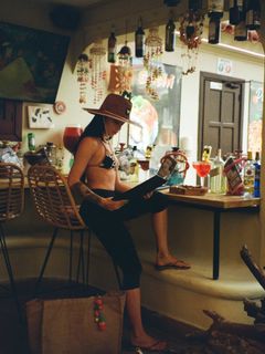 Elena Kitić feet photo 3