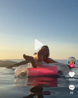 Elena Konsta feet photo 15