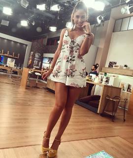 Elena Kremlidou feet photo thumbnail