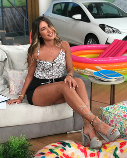 Elena Kremlidou feet photo thumbnail