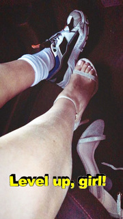 Elena Kremlidou feet photo thumbnail