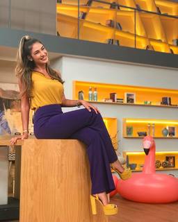 Elena Kremlidou feet photo thumbnail