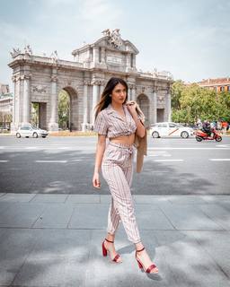 Elena Kremlidou feet photo thumbnail