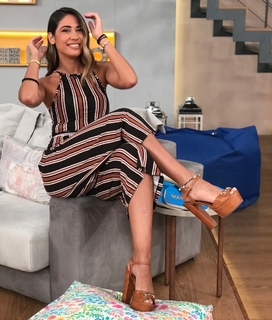 Elena Kremlidou feet photo thumbnail