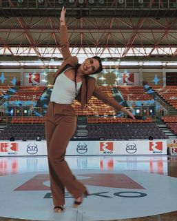 Elena Kremlidou feet photo thumbnail