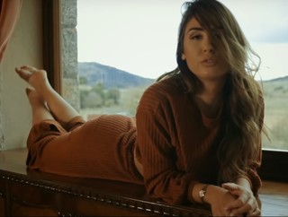 Elena Kremlidou feet photo thumbnail