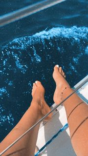 Elena Kremlidou feet photo thumbnail